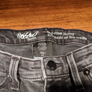 Mossimo pre-owned mid-rise skinny jeans